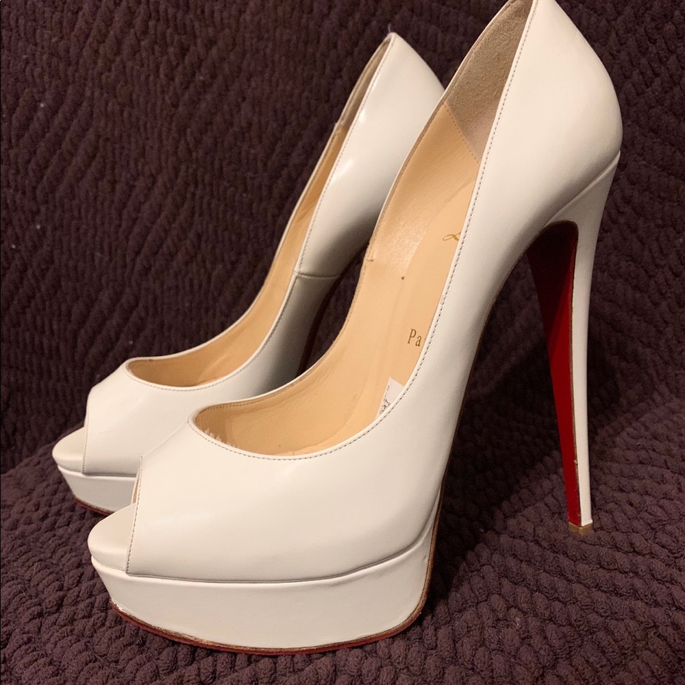 Christian louboutin lady peeps